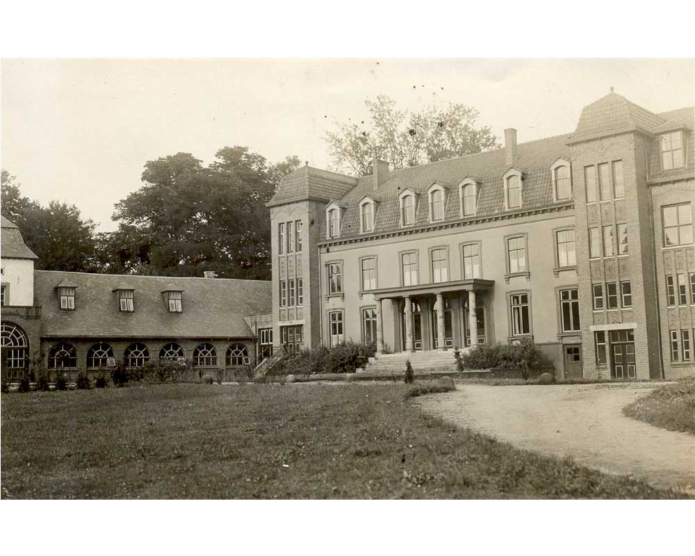 Kasteel Stein - Missiehuis en villa